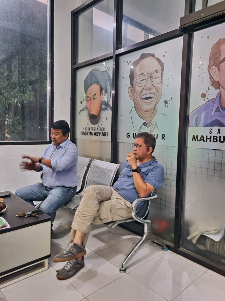 Rocky Gerung dan Dikky Akhmar